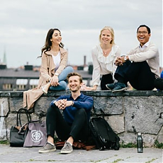 Стокгольмская Школа Экономики включила курс о счастье в программу бакалавриата