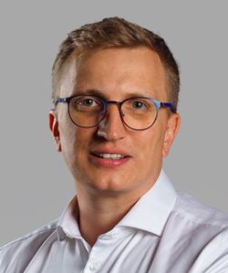 Андрей Варзунов