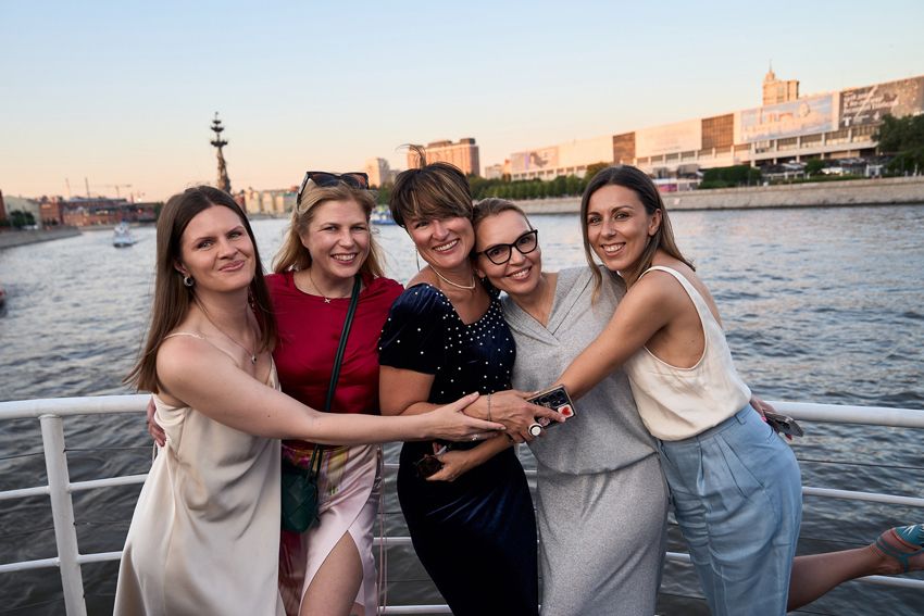 SSE Alumni River Party: Встреча выпускников на теплоходе 2025 год