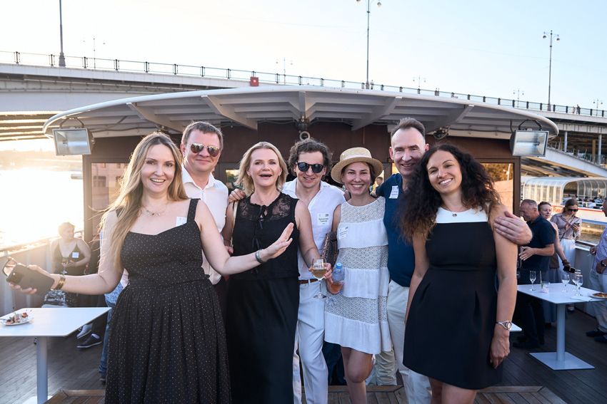 SSE Alumni River Party: Встреча выпускников на теплоходе